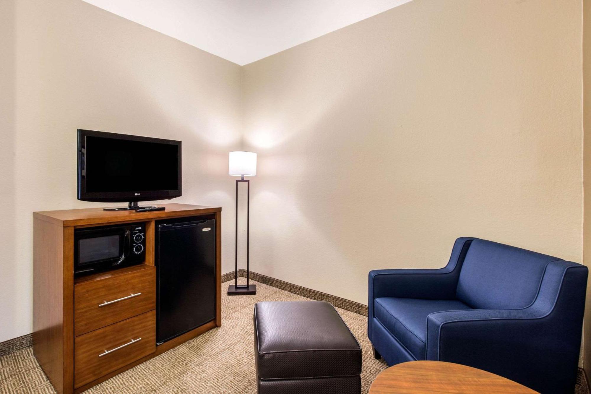 Comfort Inn & Suites Iah Bush Airport - East Humble Eksteriør bilde